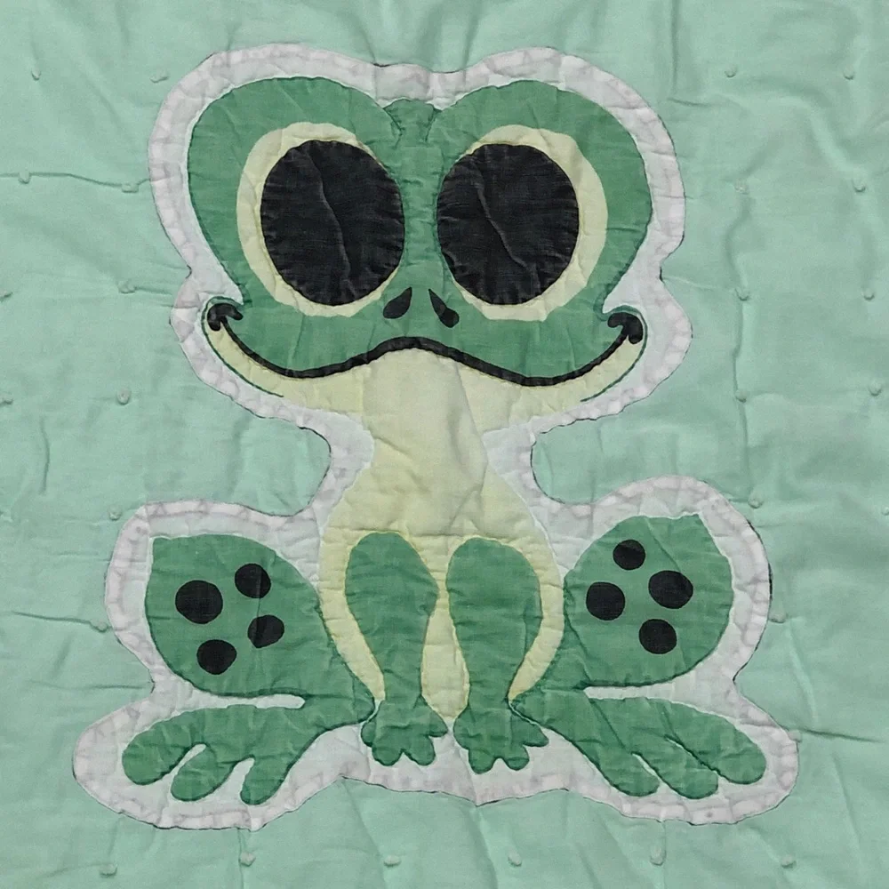 VINTAGE BABY QUILT